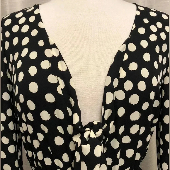 Khloe California Black & Cream Dots Romper- NWT - Picture 3 of 9